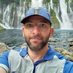 Meet your Posher, Akram